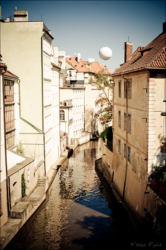 dort, hinter povorotom_