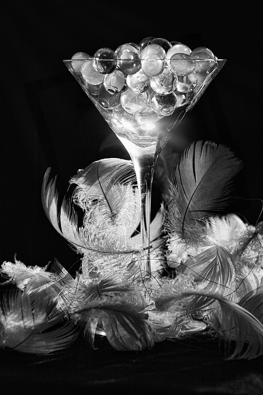 Stillleben mit Federn.