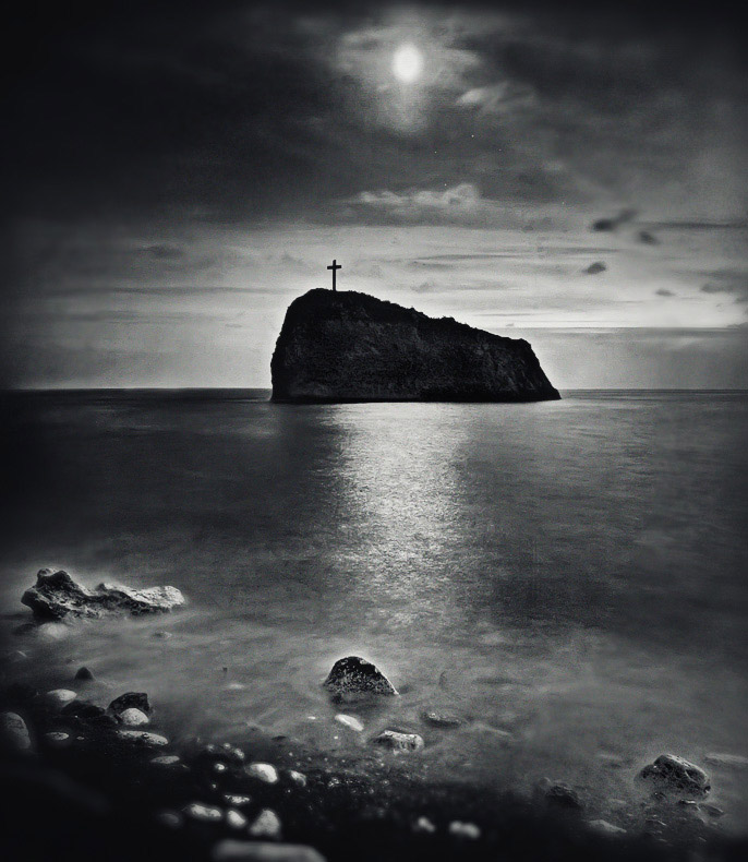 Der Mond über dem Meer