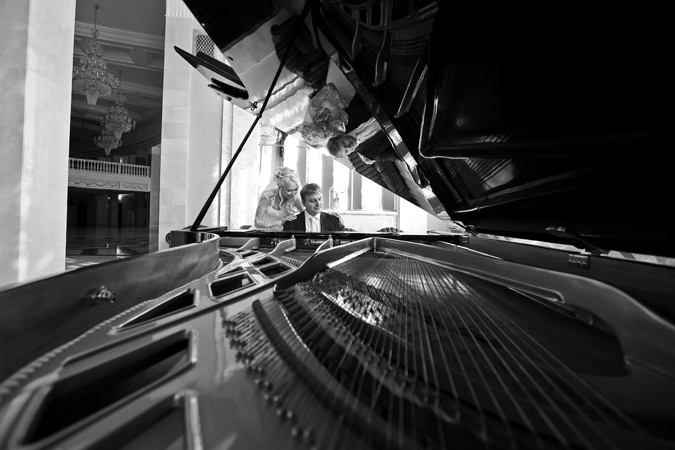 "Piano in die Büsche"