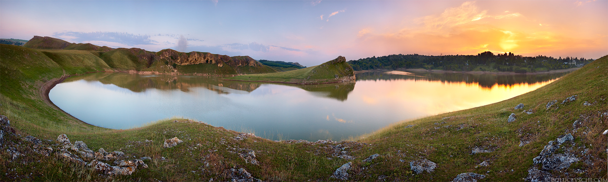 Wie ein Frosch begleitet Morgengrauen