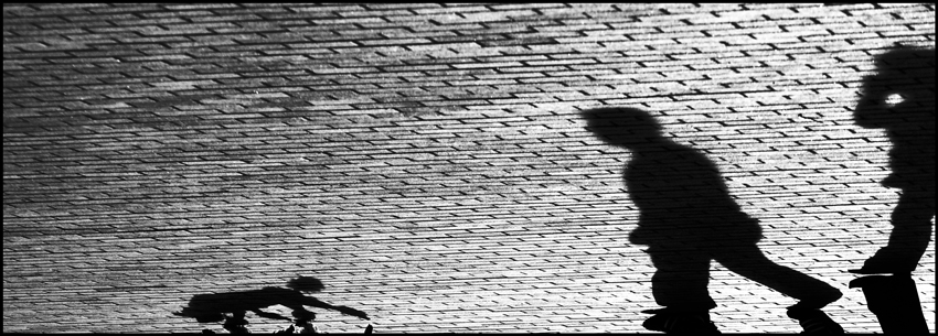 Zwei, nicht mitgerechnet die Hunde