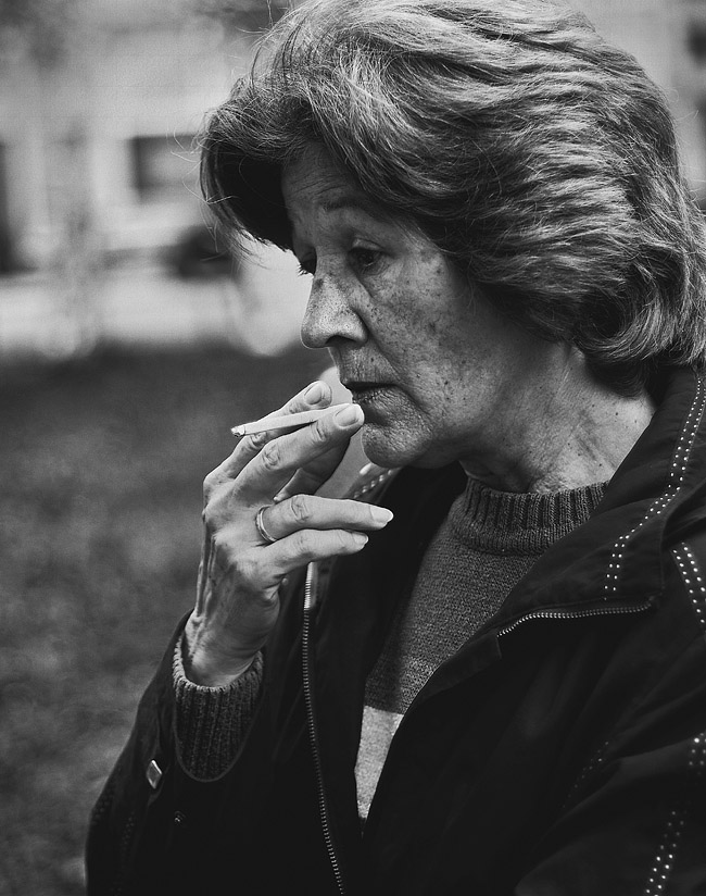 mit einer sanften Traurigkeit in seinen Augen ...