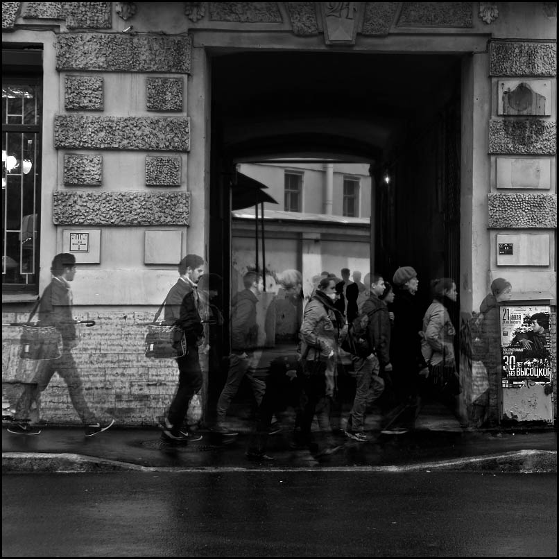 Asphalt eines Treffers Beine ...