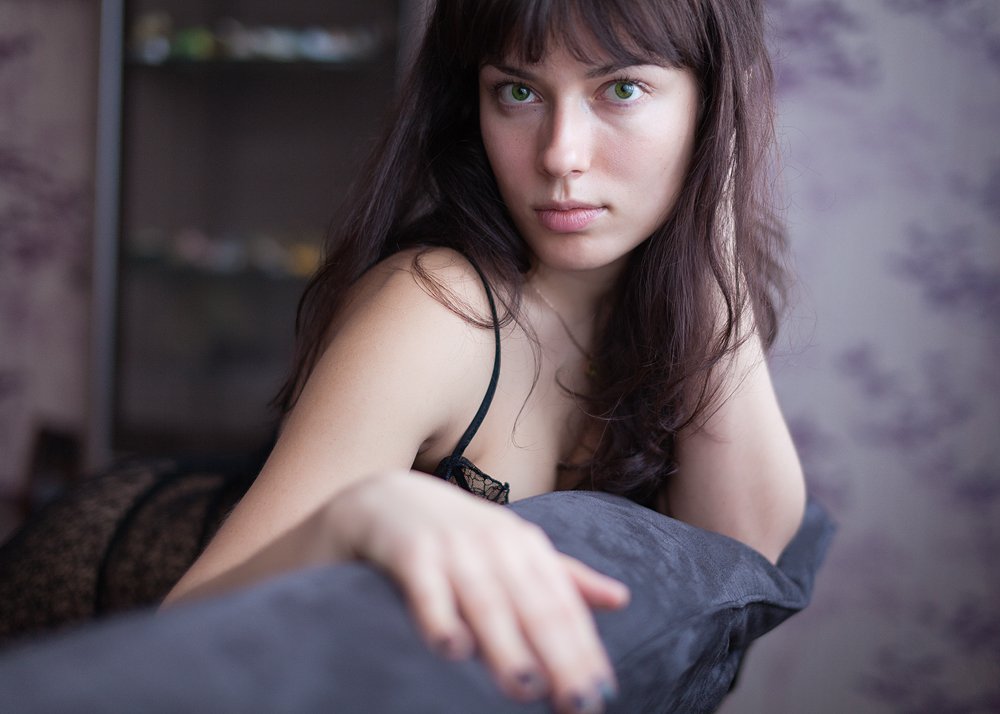 Girl with emerald eyes