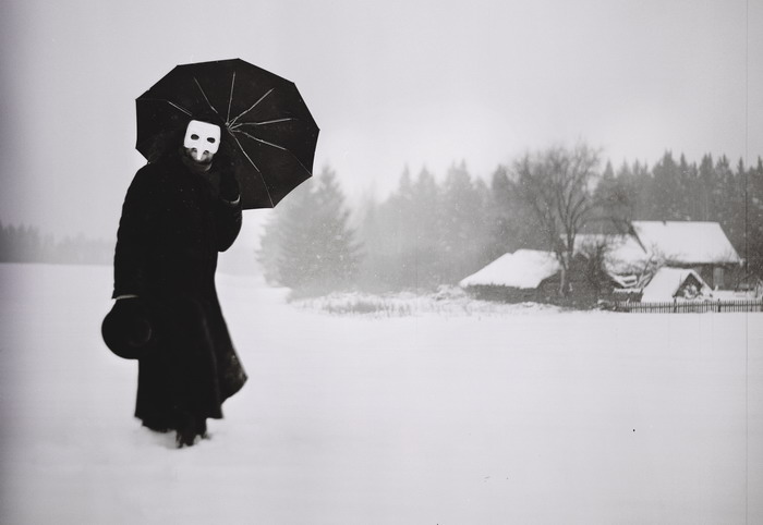 Wer kommt in einem Schneesturm