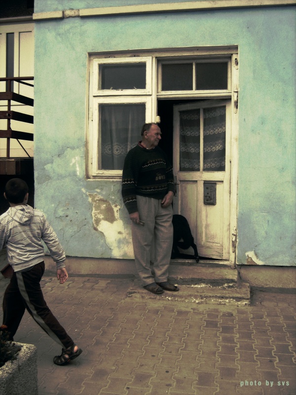 Schritt verlangsamt mit dem Alter