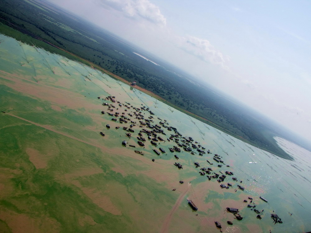Drehen Sie den Tonle Sap See