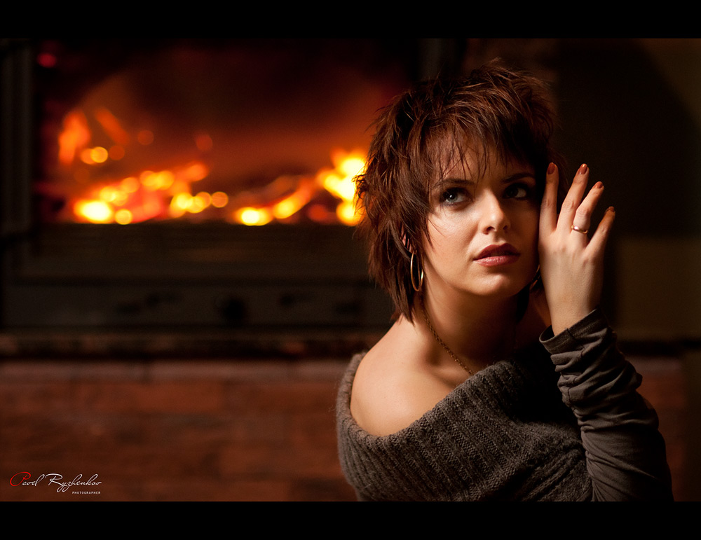 Winter. Abends. Kamin.