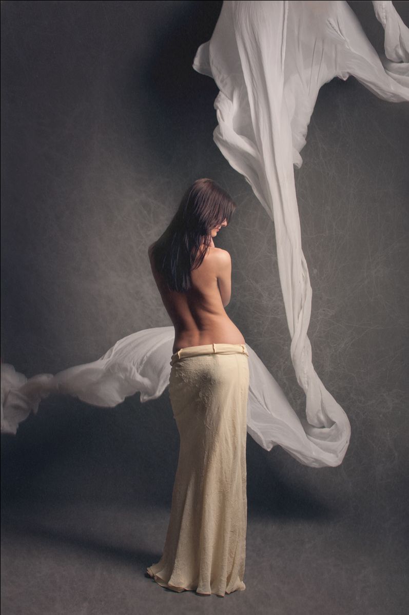 Porträt eines Mädchens in beige