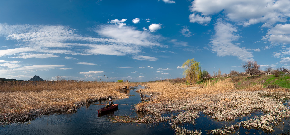 Im April, an der Wolf (Pano)