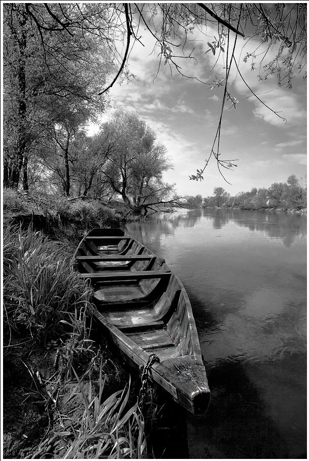 Boot entlang berezhka ...