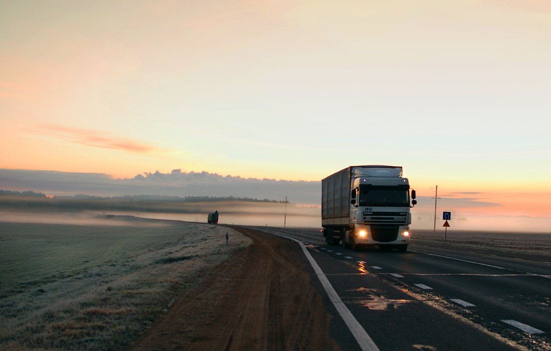 und zerstreut wie Schiffe auf hoher See ...