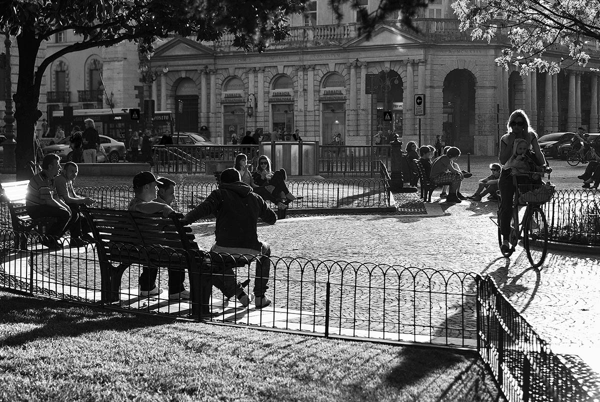 Über Bänke und Leute