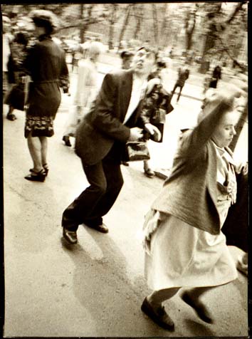 Straßen in einem tollen Tanz