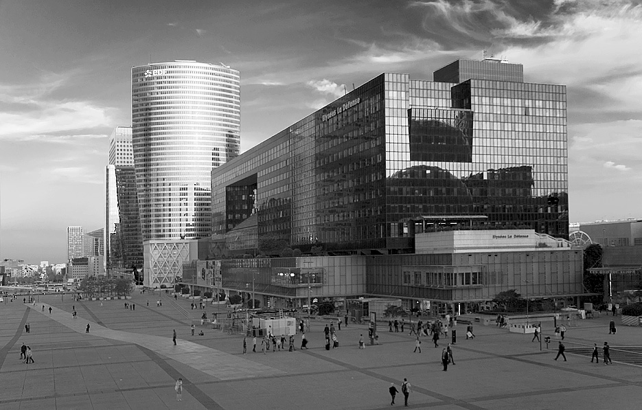 La Defence in der Dämmerung