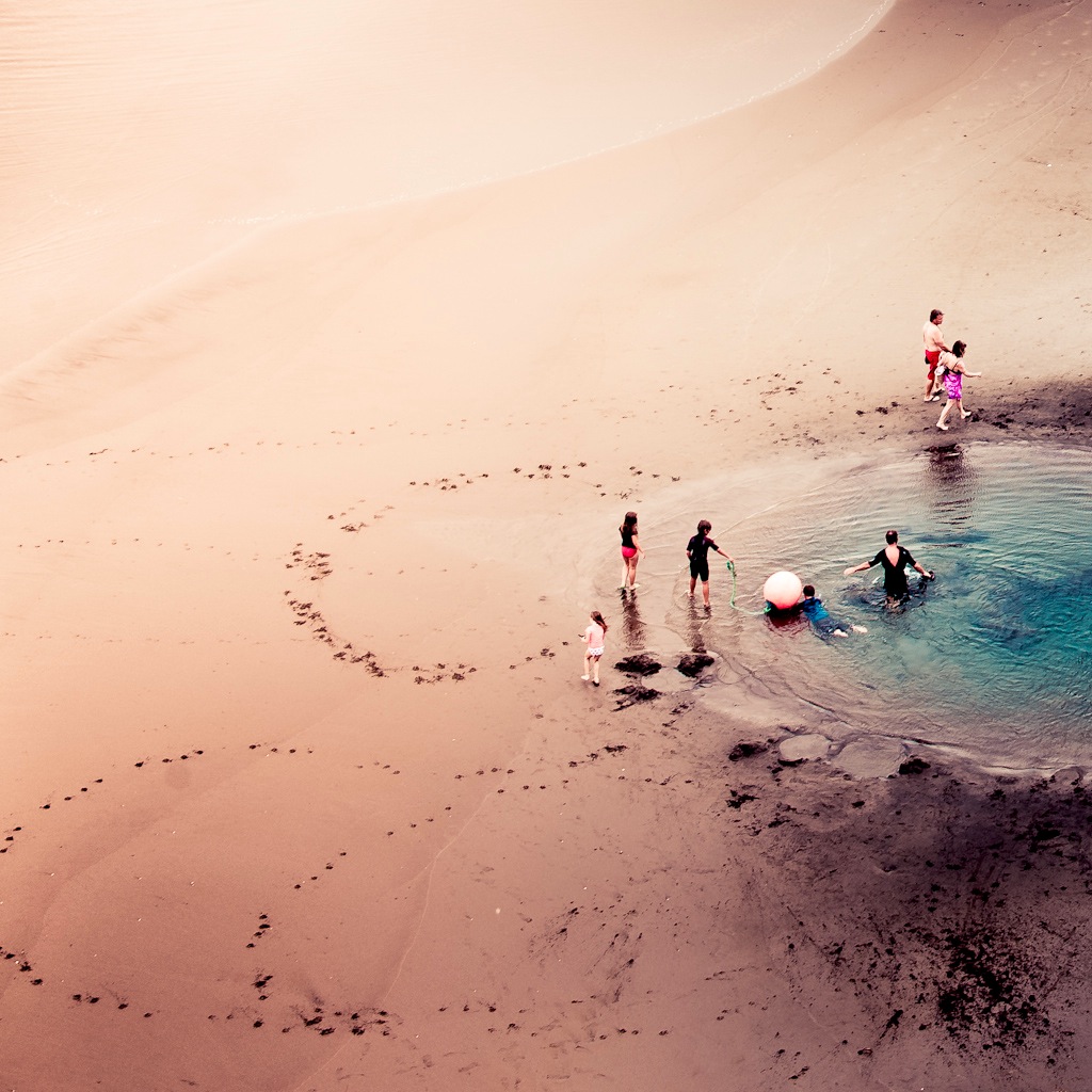 Free Colors In The Sea