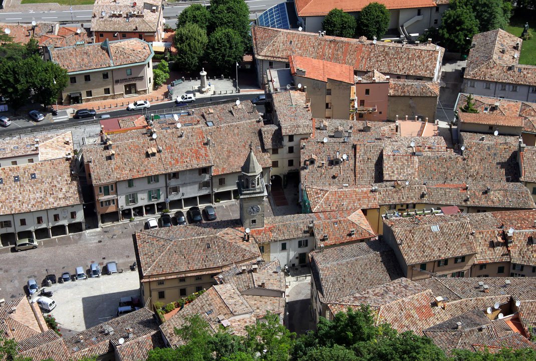 Die Dächer von San Marino