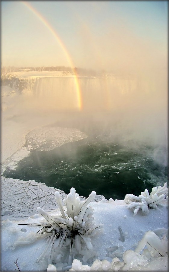 Winternächte in Niagara Falls