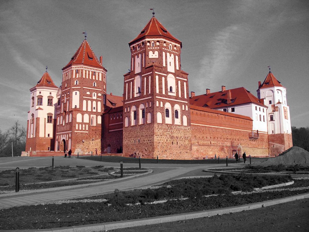 Mir Castle