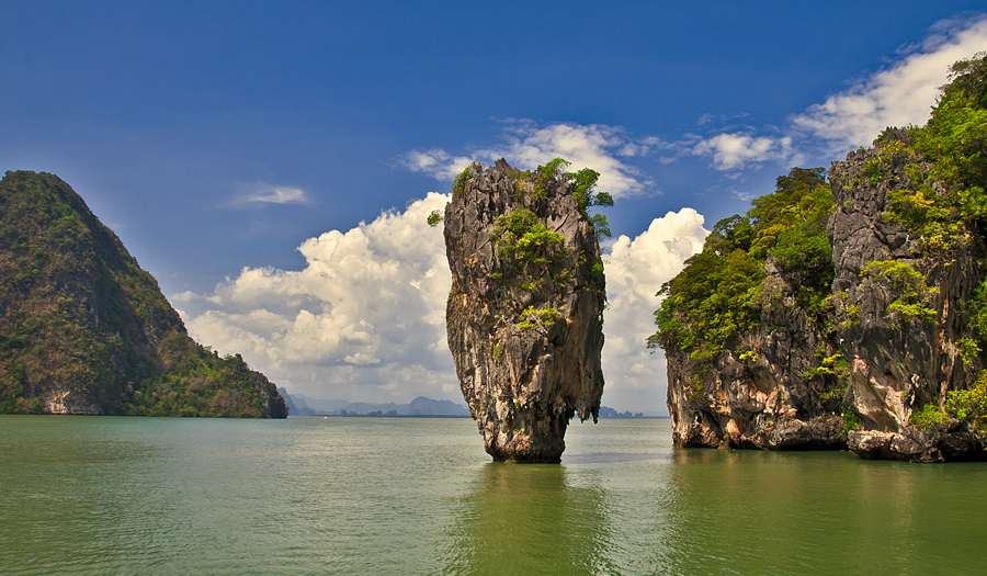 Bond Island