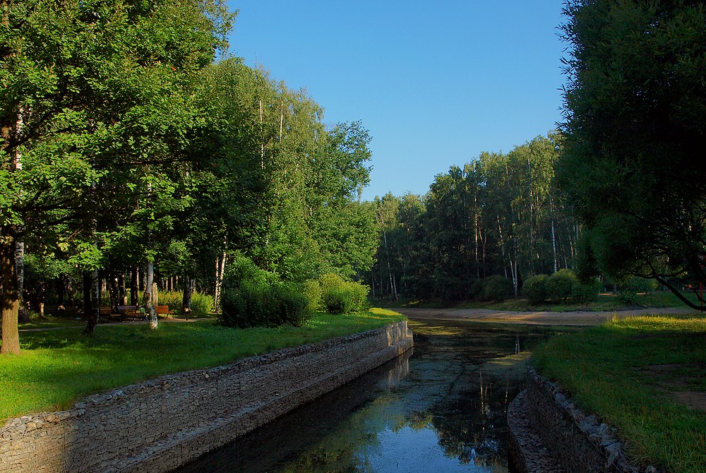 In den alten Park am Teich ...