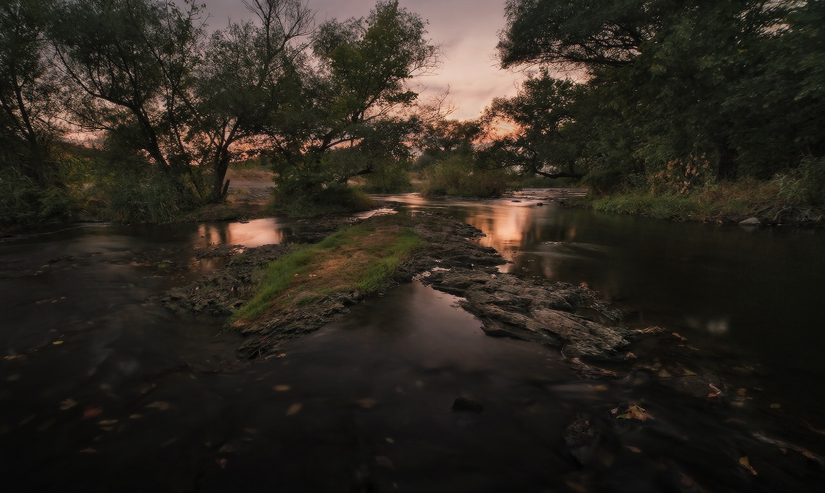 August auf dem Fluss