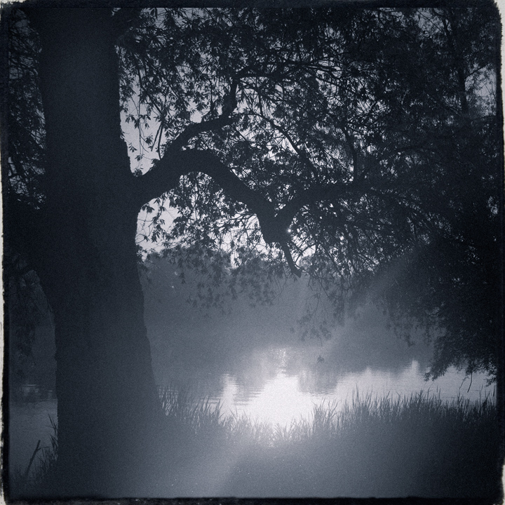 Über die Sonne in den Fluss