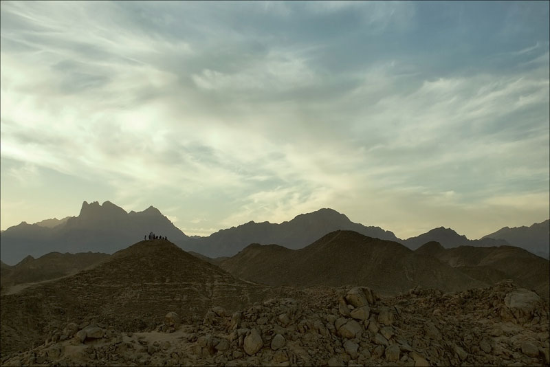 Die Menschen auf dem Hügel (s)