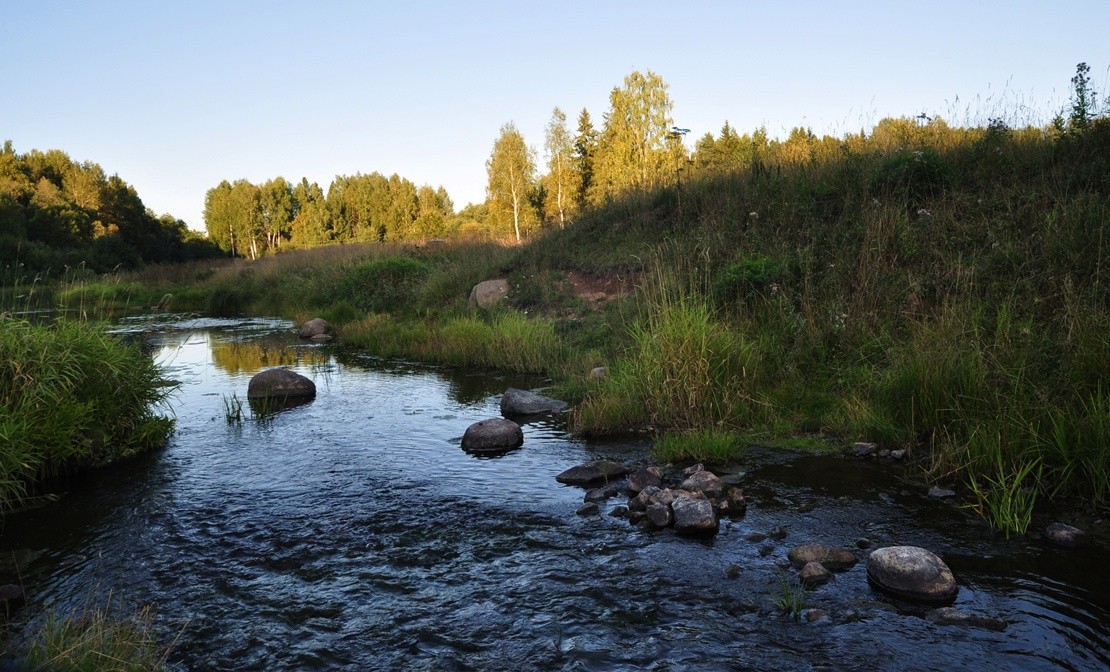 Derzeit läuft ein Fluss fließt
