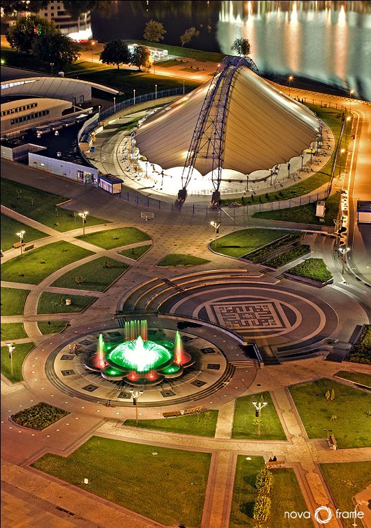 ... Stadt ist voll von überwältigenden Stille ...