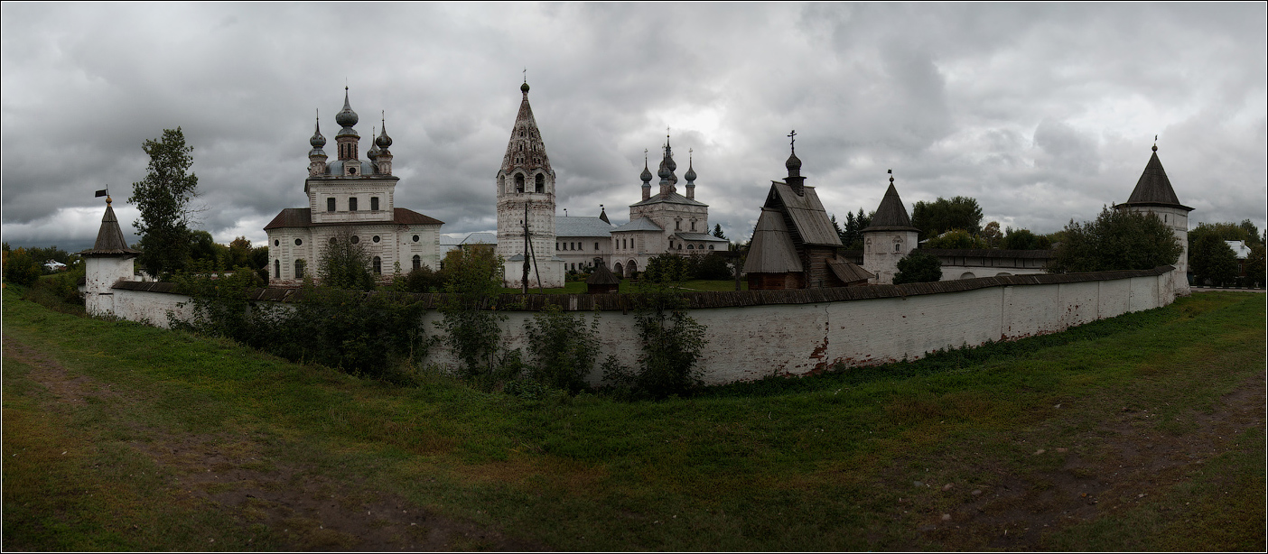 Jurjew - Polnisch. Michael - Erzengel-Kloster