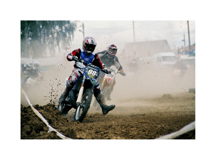 Moto-Cross