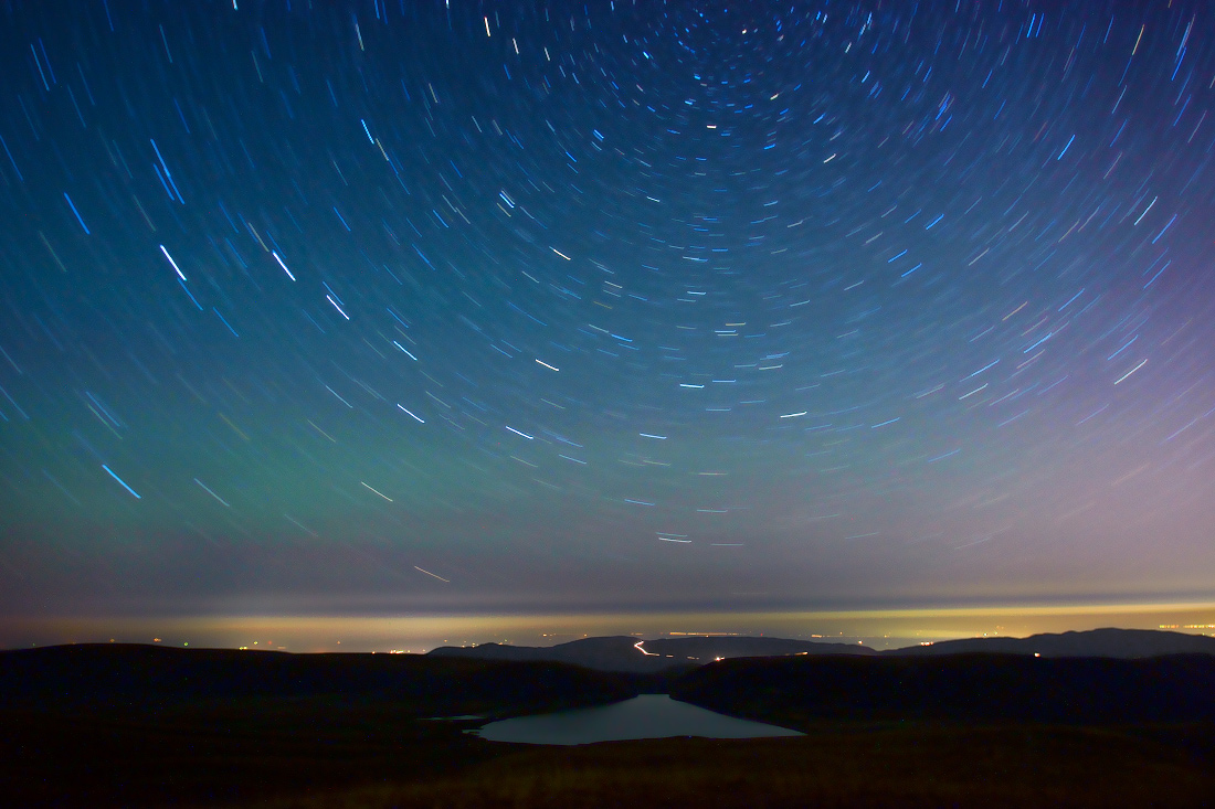 Nacht über den See Ushkonyr