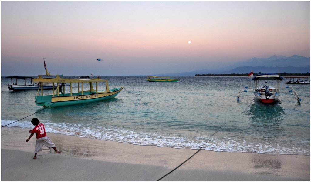 Dokinut auf den Mond!