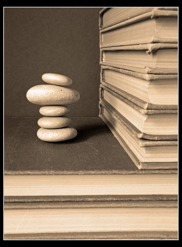 C Bücher und Steine