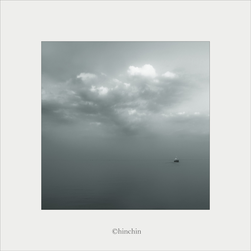 [Float über den Himmel]