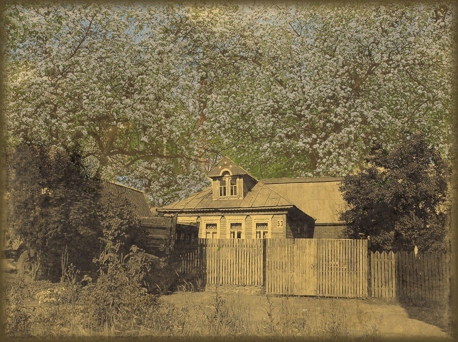 Unter dem Dach seines Hauses ...