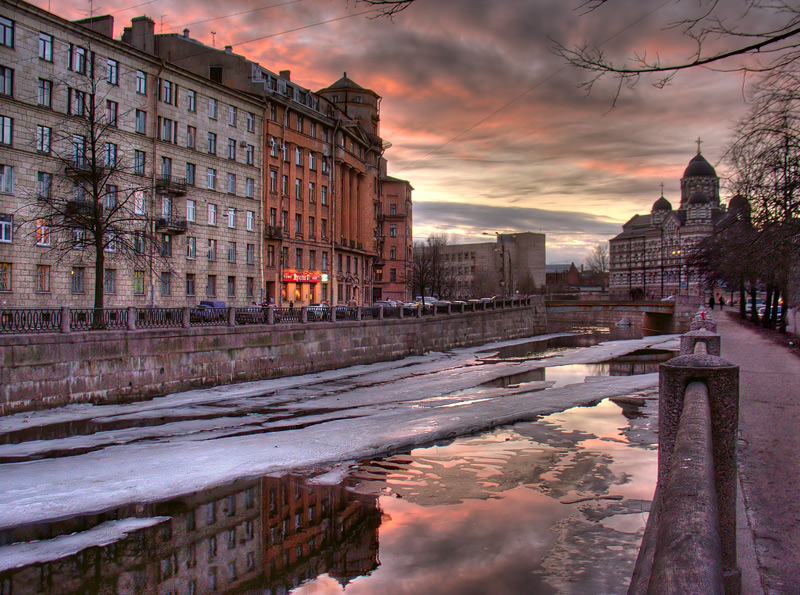 Über den Rand der Realität ...