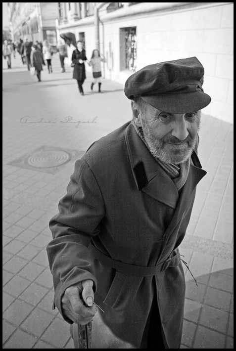 ... Leben hinter ...