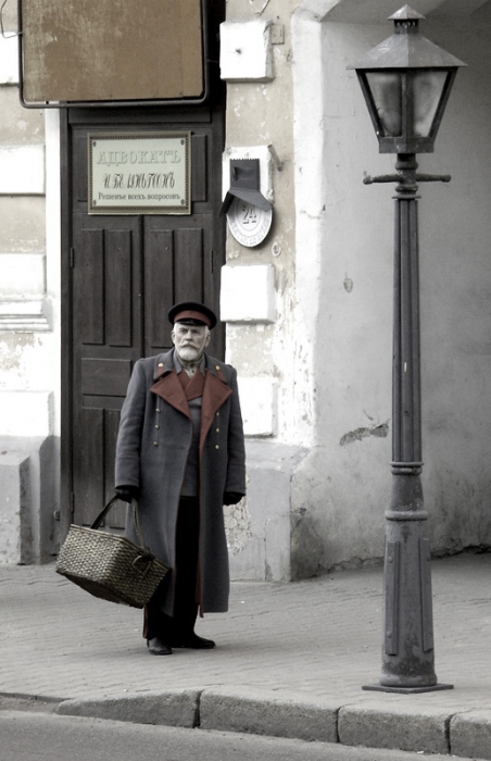 Über eine alte Laterne, und der Ex-General ...