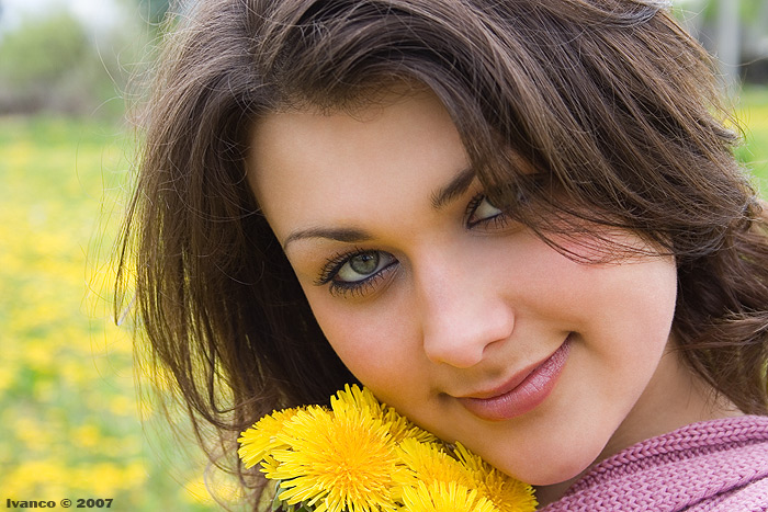 Portrait mit Löwenzahn