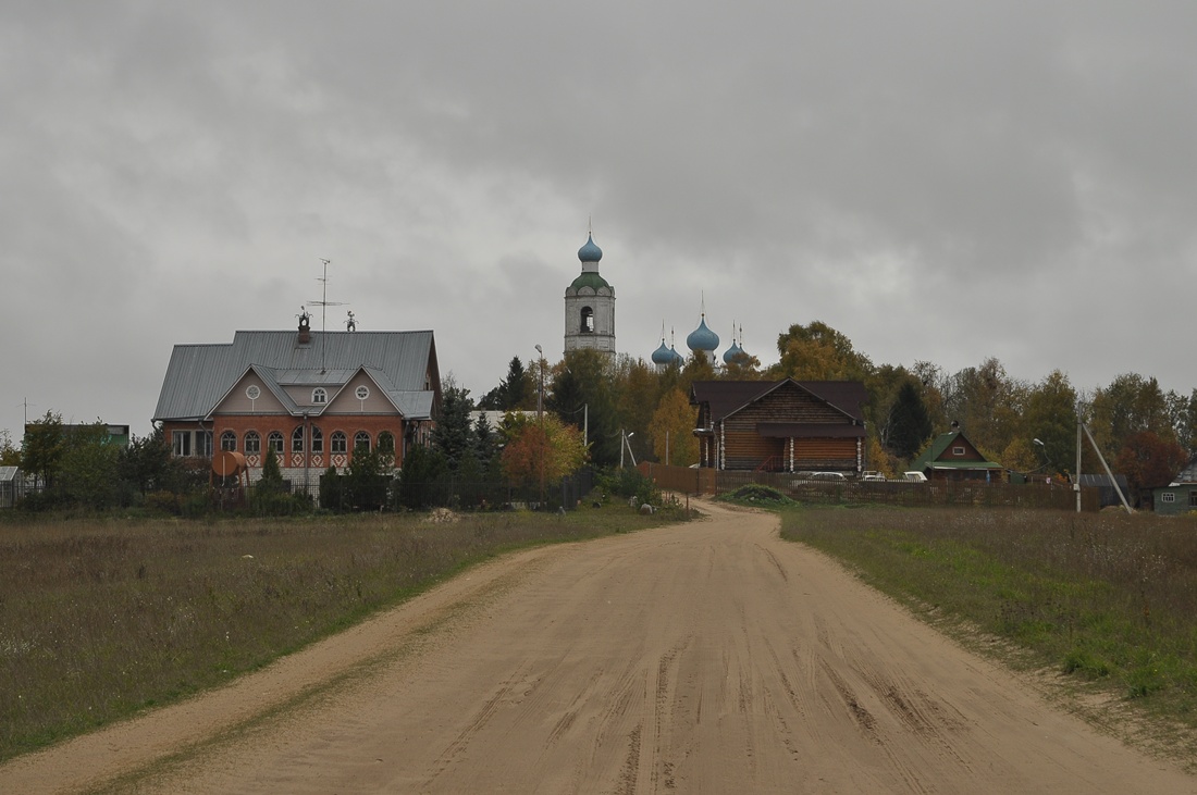 Beim Betreten des Dorfes Chirkov