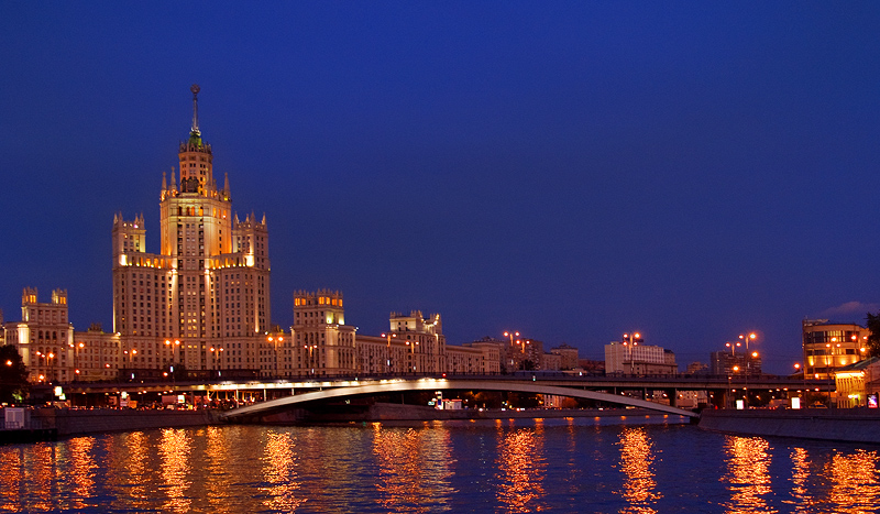 Moscow never sleep...