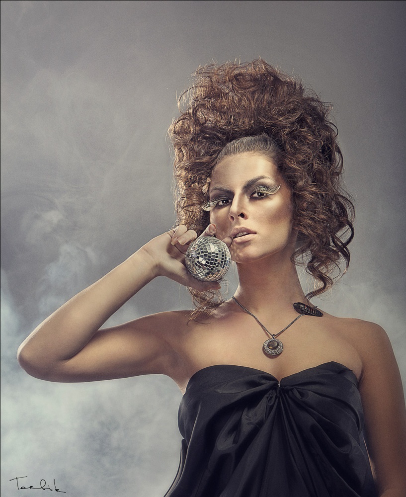 Mädchen mit einer Kakerlake