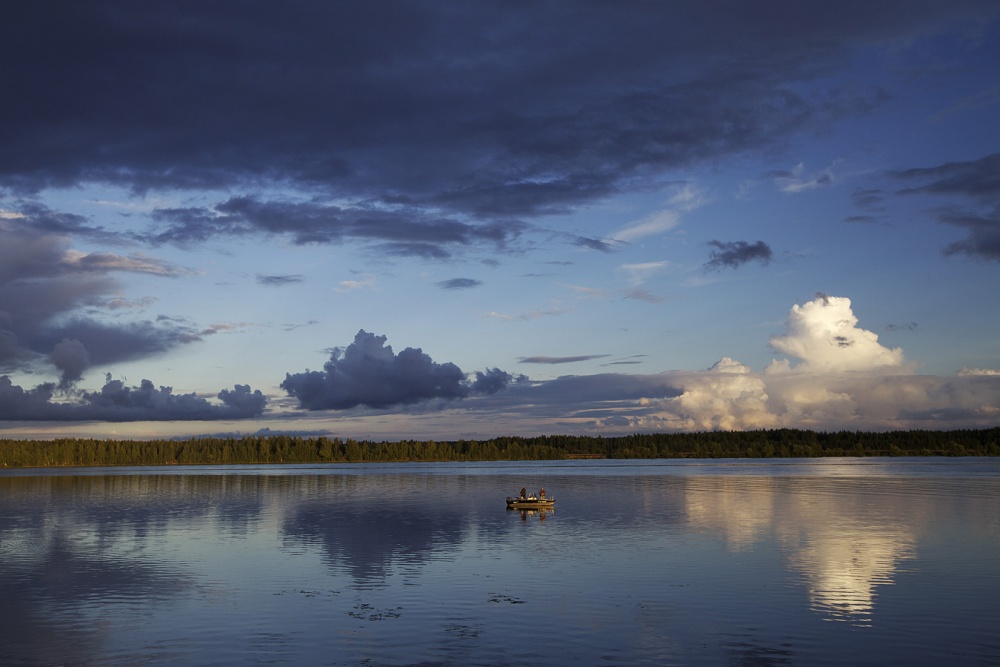 Gespräche über Fischfang.