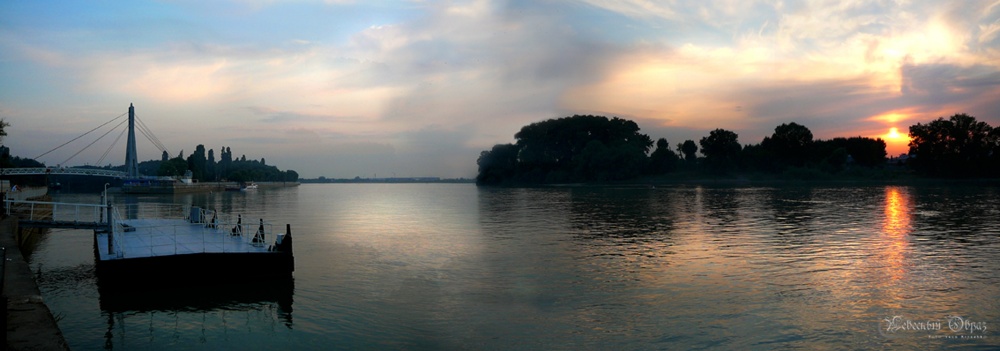 Blick auf die Brücke der Küsse