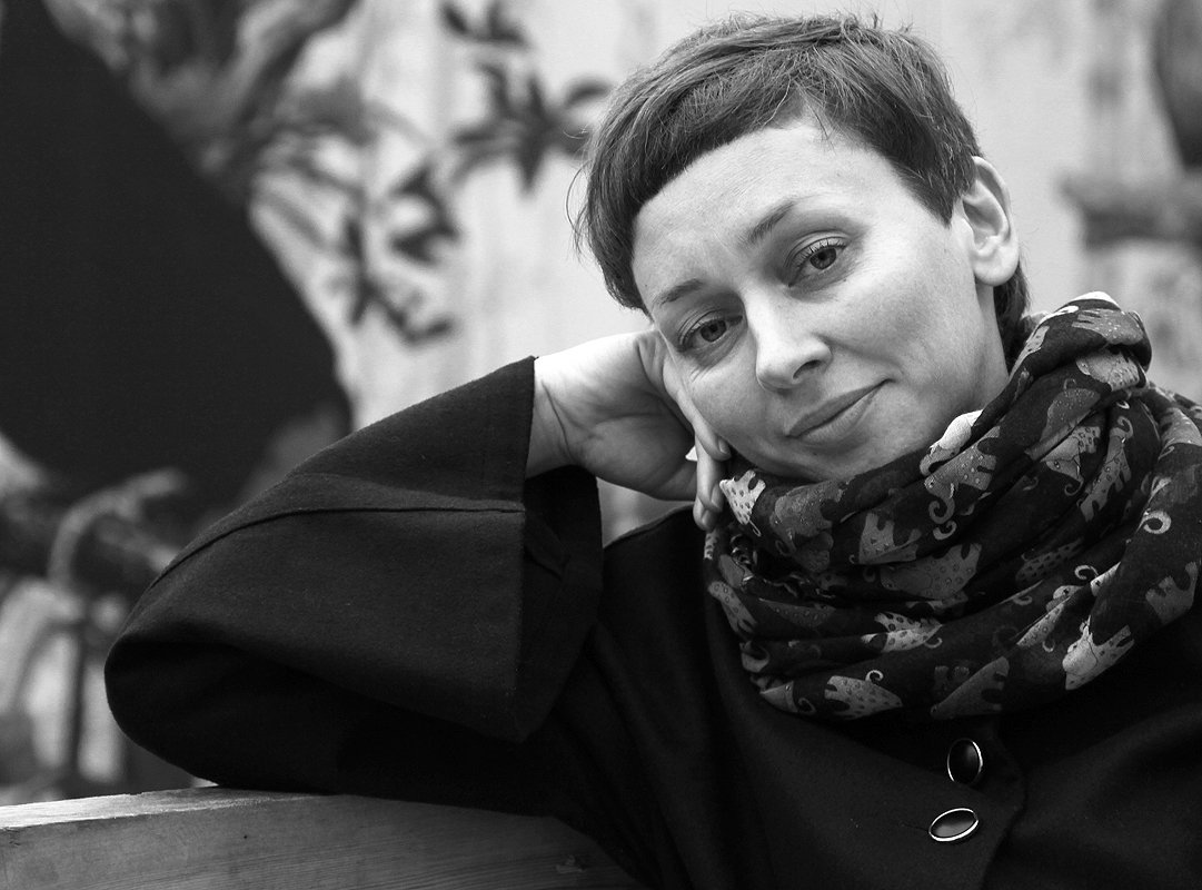 Das Mädchen und Elefanten