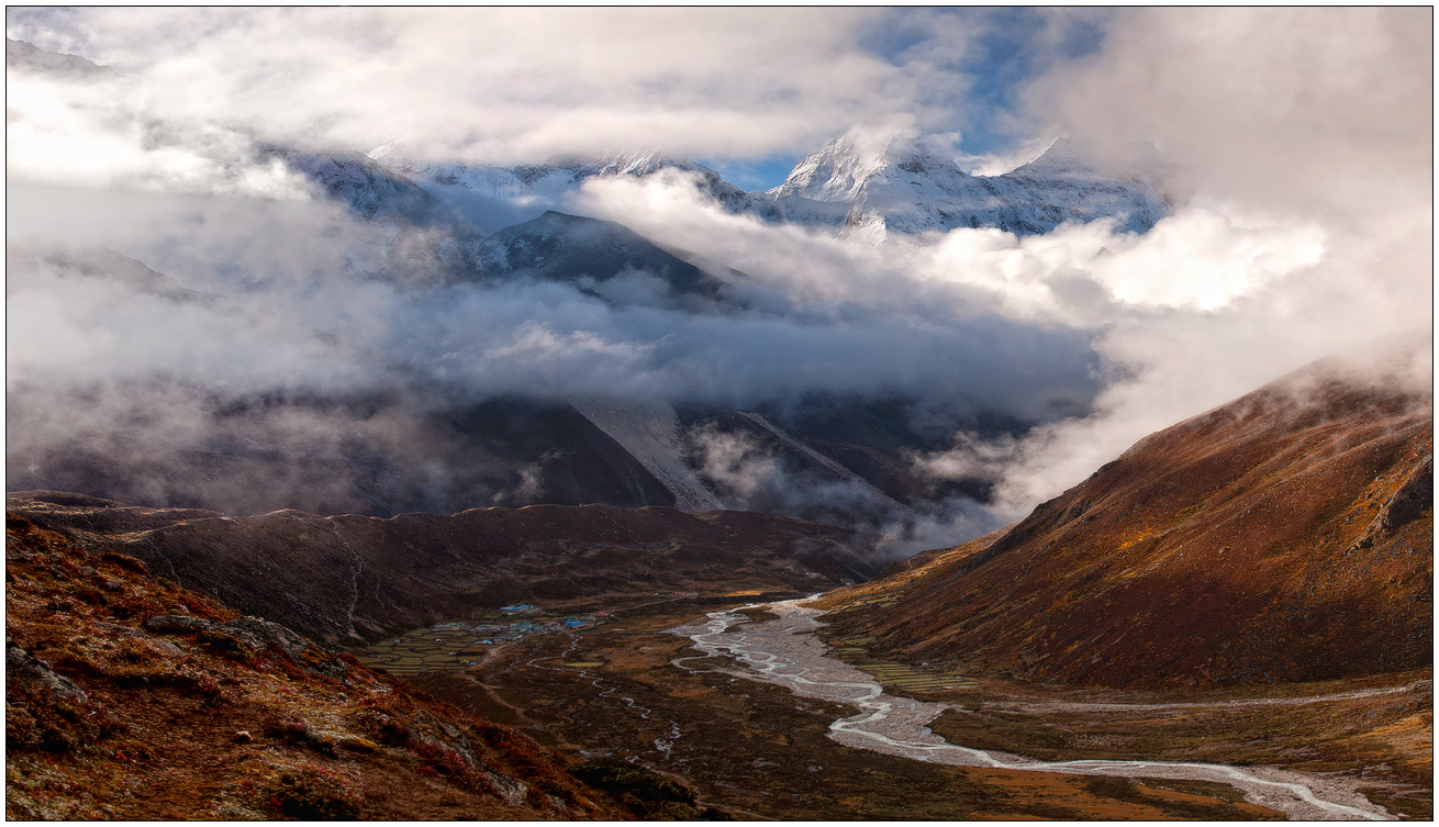 Dämmerung bei Ama - Dablanom