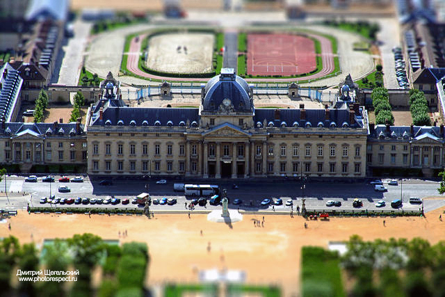 Paris in der Handfläche